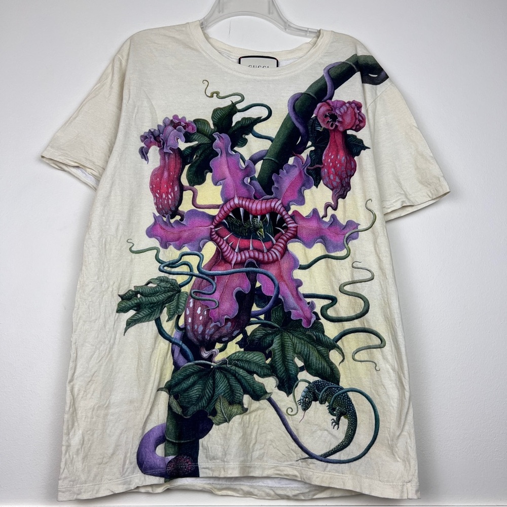 2017 Authentic Gucci Carnivorous Piranha Plant Graphic Printed T-Shirt - Size M